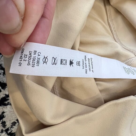 ❤️ Lululemon double layers Align Highrise 25” leggings with pockets, Cream, Size - Picture 13 of 14